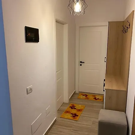 Apartmán Oniss Golem (Tirana)